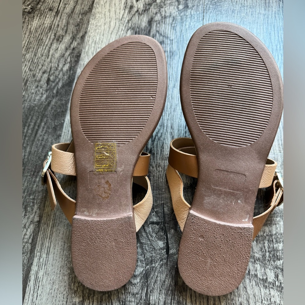 Massimo Matteo Tan, Black & Gold Accent Women’s Strap Sandals - Picture 5 of 6